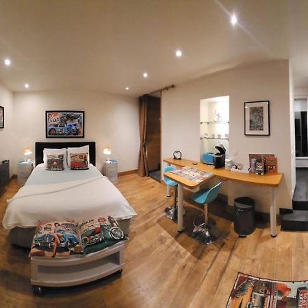 Highly Recommended Apartment Steps From The Lake Анси Экстерьер фото